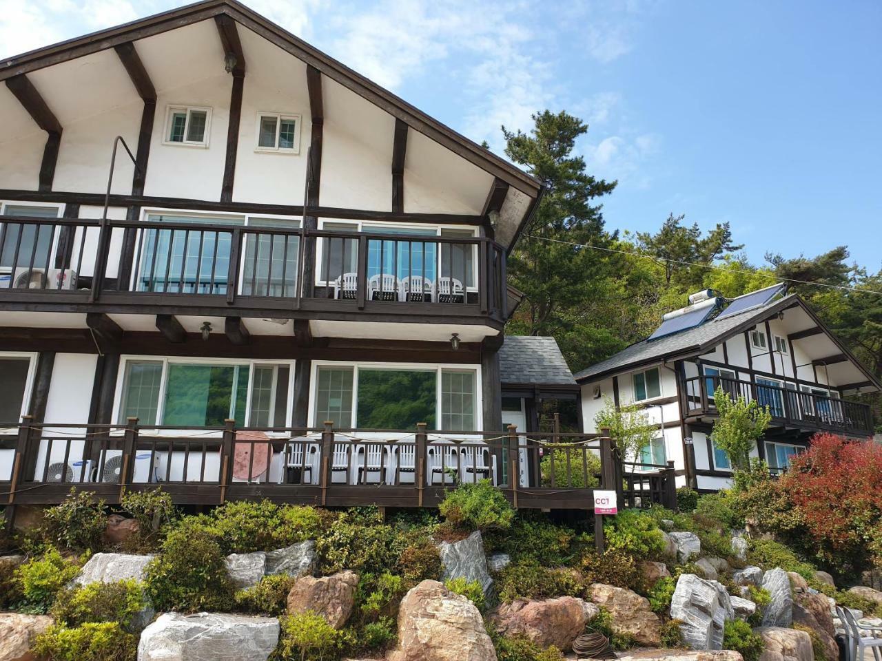 Tongyeong Yehyang Pension Exteriör bild