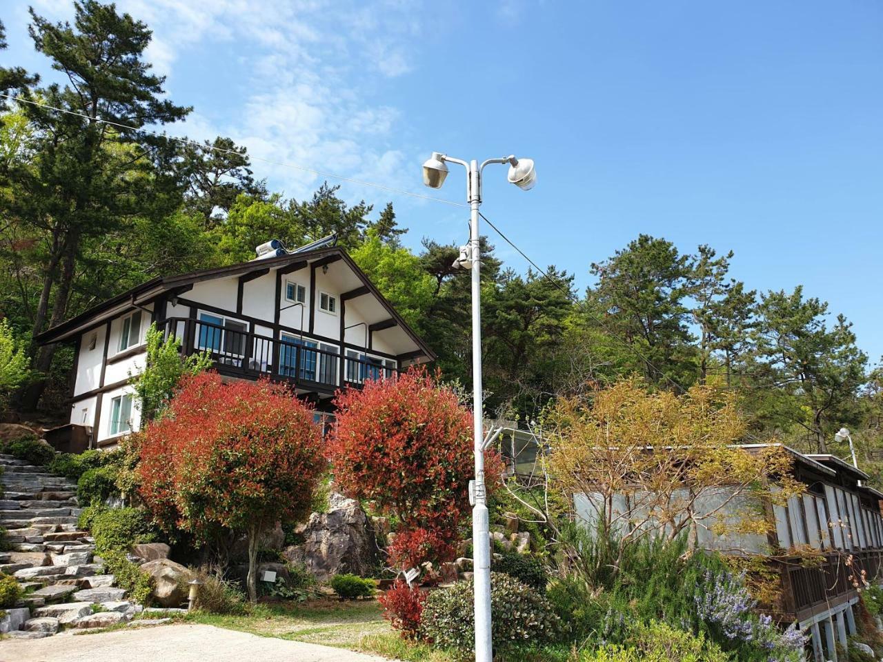 Tongyeong Yehyang Pension Exteriör bild