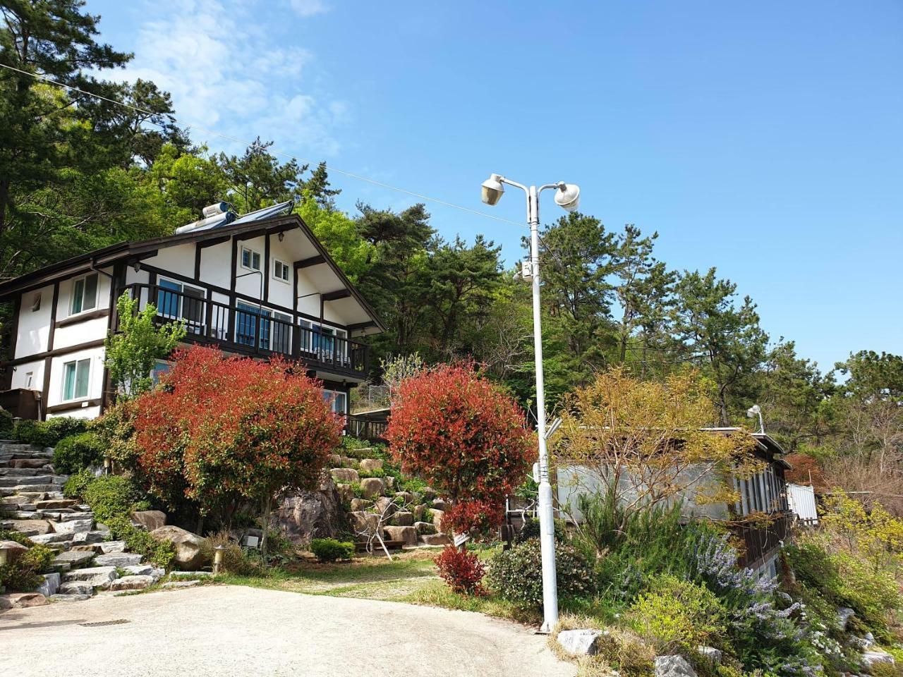 Tongyeong Yehyang Pension Exteriör bild